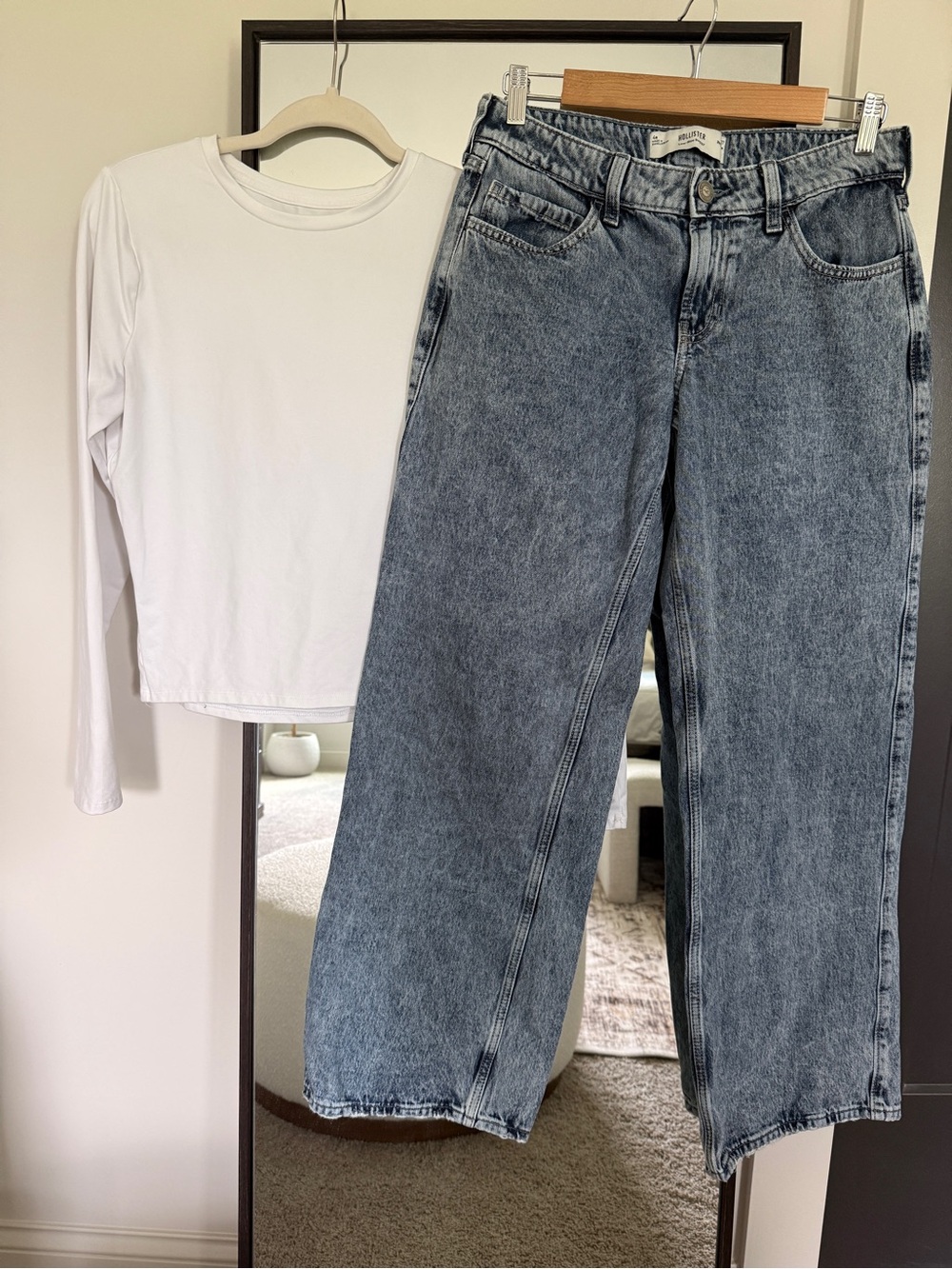 Outfit deal! HOLLISTER jeans & long sleeve